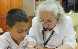 Ana Sol Restrepo, maestra de luz y vida para generaciones de invidentes