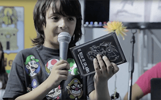 Romeo y su primer libro: El reloj de los años