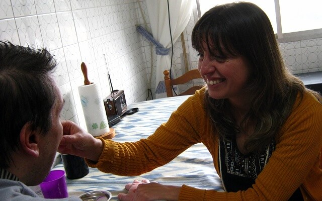 Ser cuidadora: el crecimiento emocional a través de los cuidados