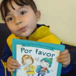 @castillovivis:
Uno de nuestros favoritos es Mis primeros modales: Por favor. Tiene aventura, imaginación, y ejemplo, la mejor forma de aprendizaje para nuestros niños.