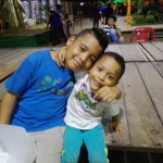 Claudia Montenegro nos dice de sus hijos: “Por ese inmenso amor #EntreHermanos que se tienen... ellos nuestra vida entera”.